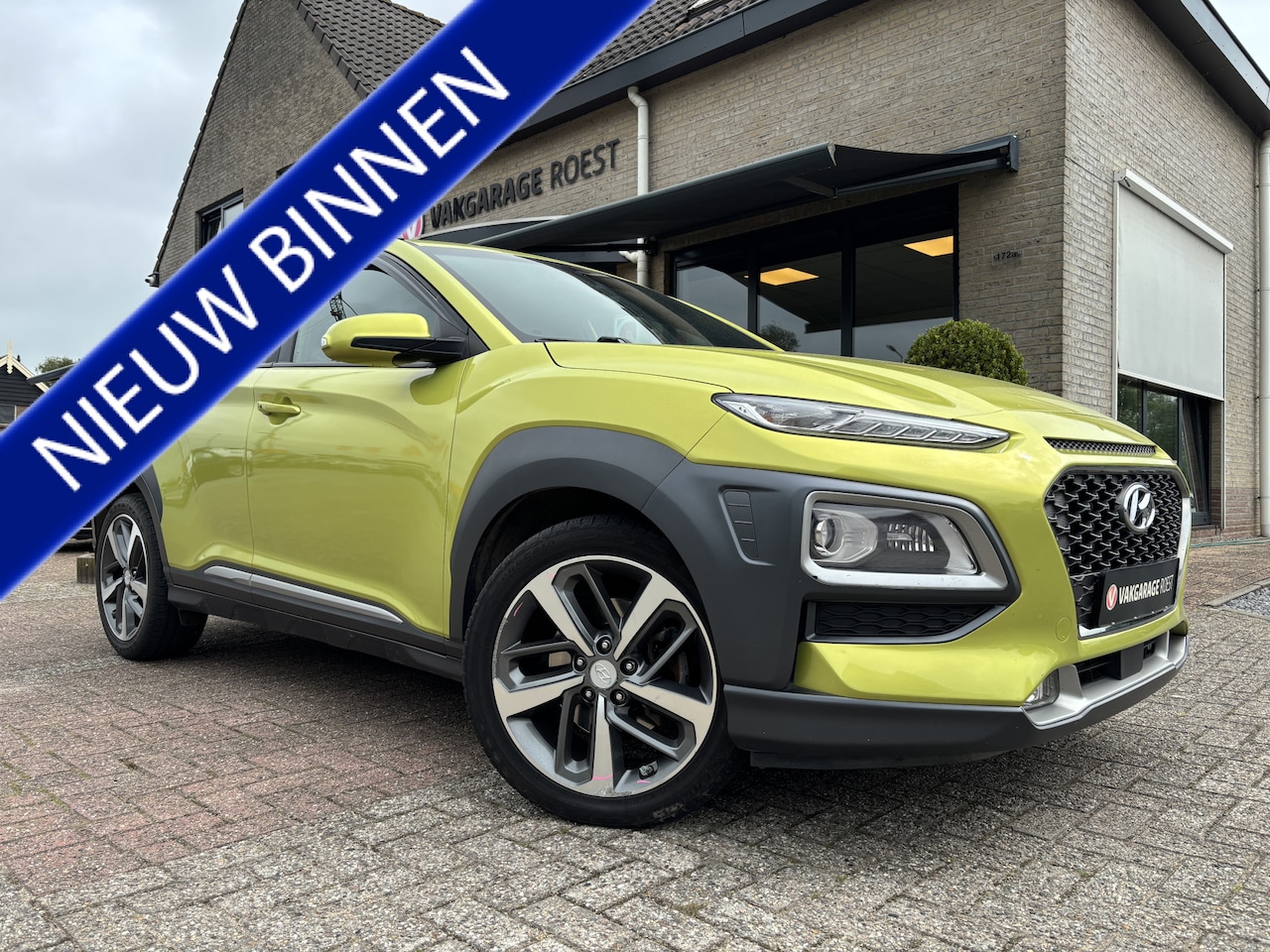 Hyundai Kona - 1.6 T-GDI 183PK Automaat Premium Carplay / Full LED / Schuifdak - AutoWereld.nl