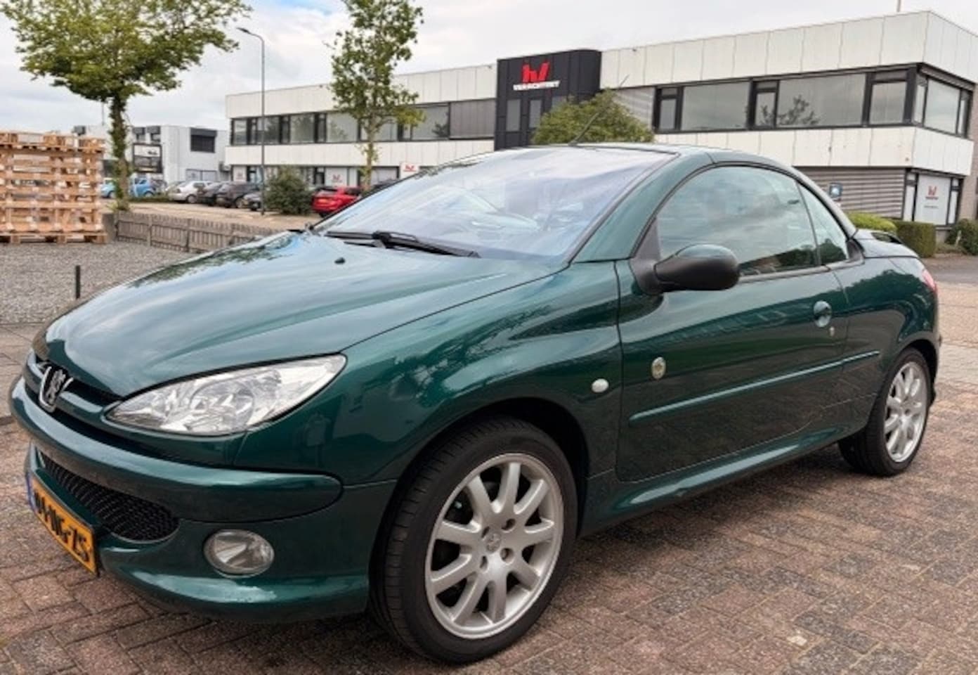 Peugeot 206 CC - 1.6-16V Roland Garros 1.6-16V Roland Garros - AutoWereld.nl