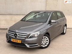 Mercedes-Benz B-klasse - 180 Ambition Leder Stoelverw Trekh Xenon LED