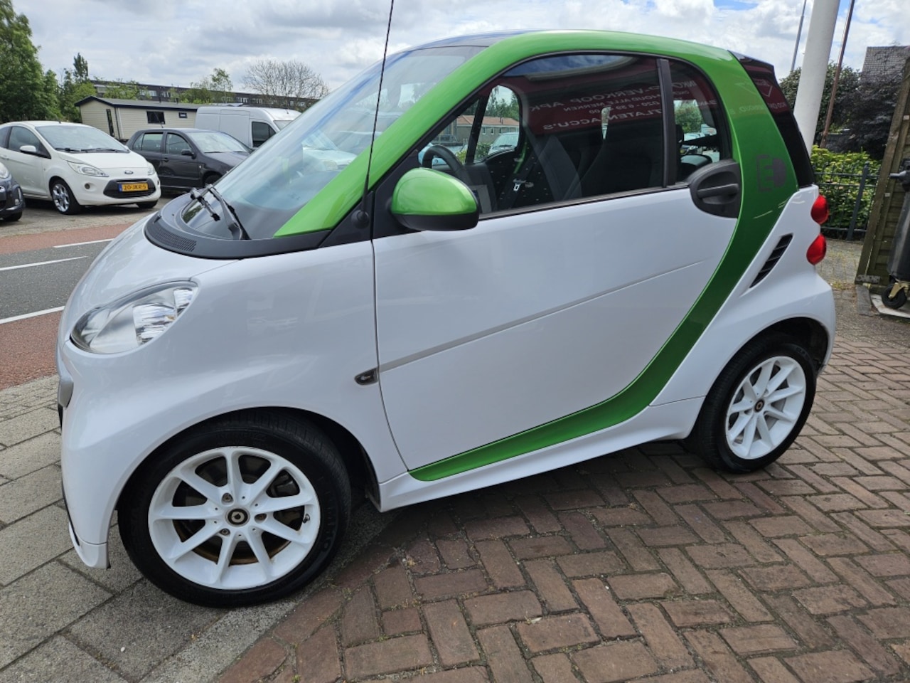 Smart Fortwo coupé - Electric drive|Airco|Navi|Panodak - AutoWereld.nl