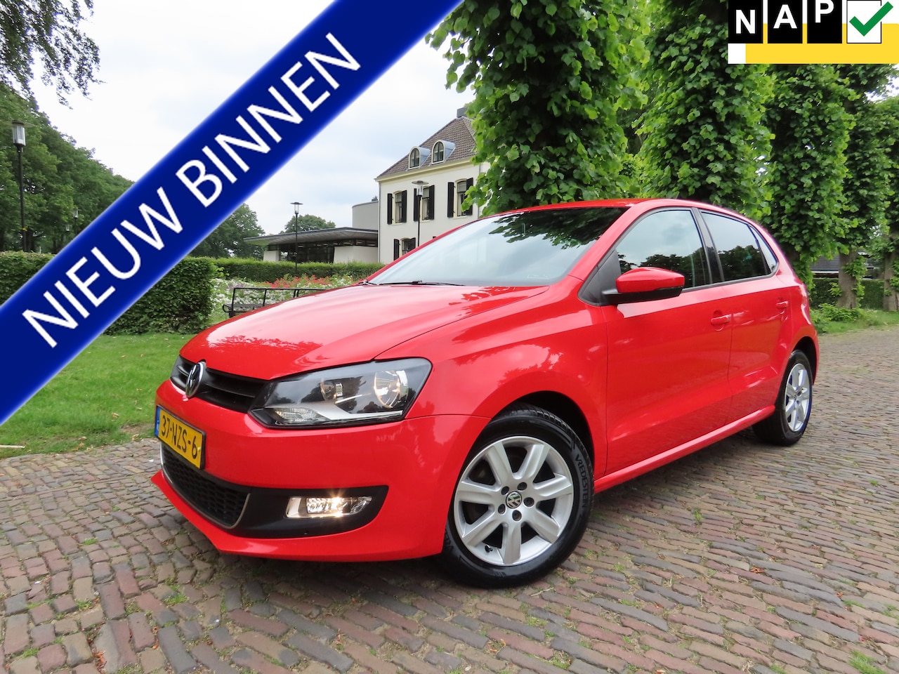 Volkswagen Polo - 1.4-16V Highline Automaat Airco Cruisecontrol Carplay Navigatie Lm Velgen ***Dealer Onderh - AutoWereld.nl
