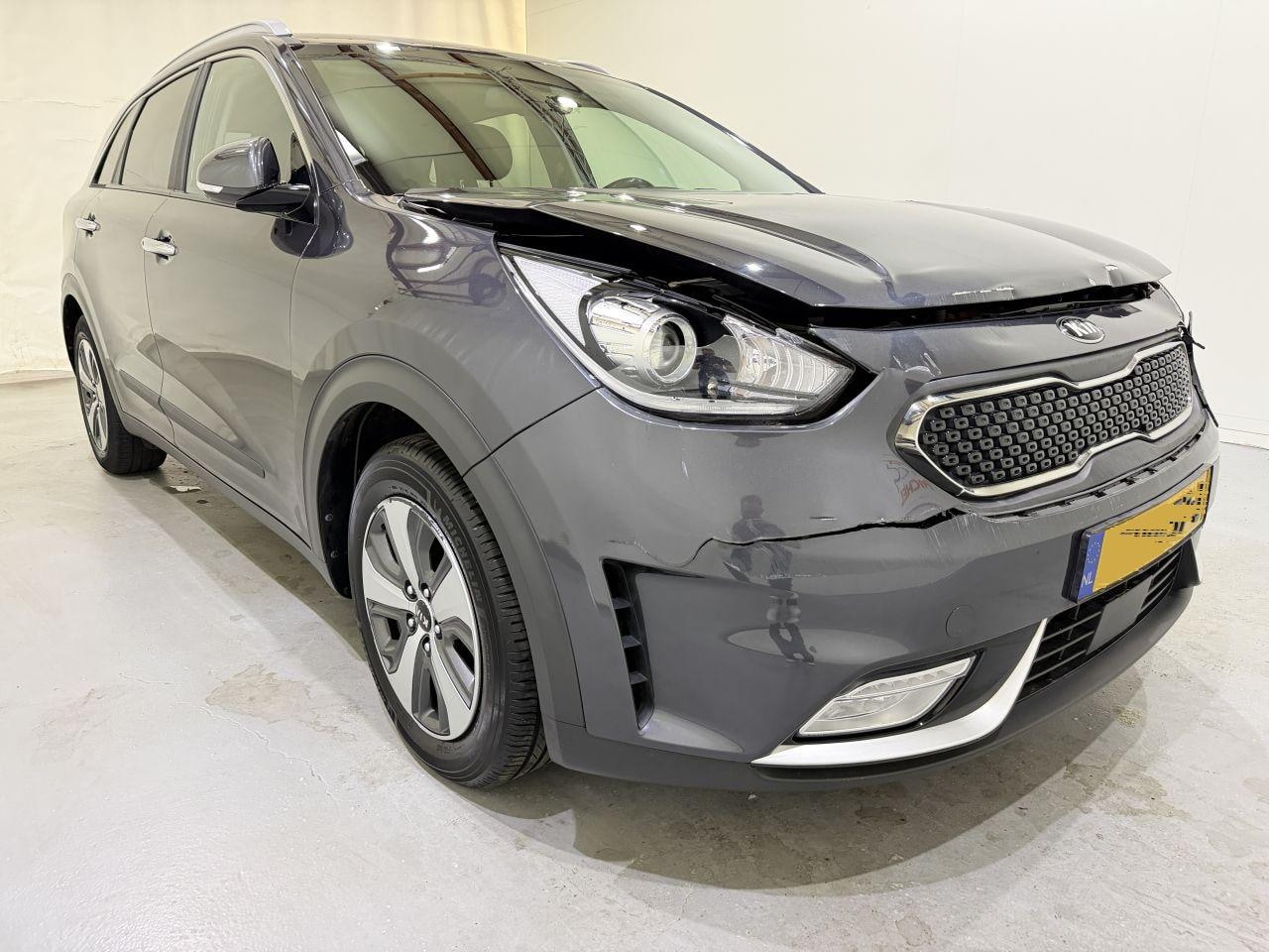 Kia Niro - 1.6 Hybrid HEV BusinessLine - AutoWereld.nl