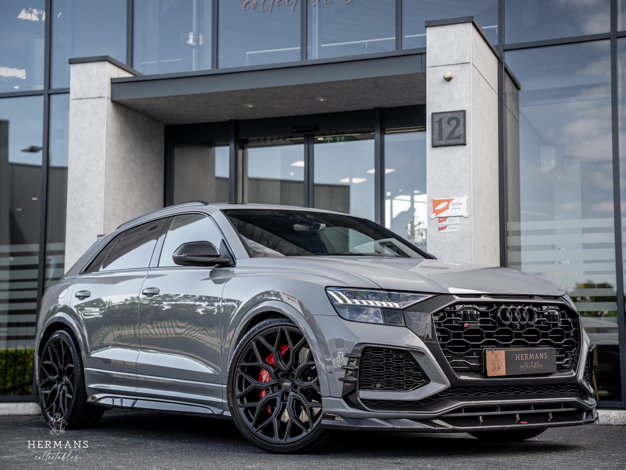 Audi RSQ8 - 4.0 TFSI quattro / URBAN / Vossen / Akra / Carbon / Dynamic / Ceramic / HUD / Dealer - AutoWereld.nl