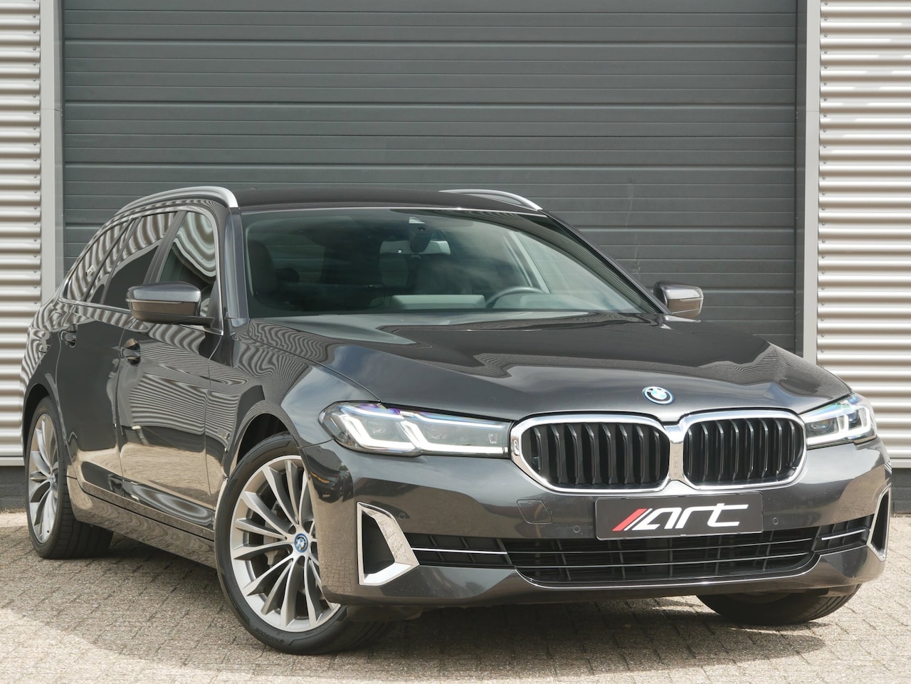 BMW 5-serie Touring - 520e Business Edition Plus 520e Business Edition Plus, Trekhaak, Laser, Memory, Comfortstoelen - AutoWereld.nl