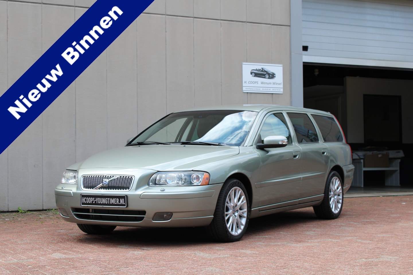Volvo V70 - 2.5T AUTOMAAT YOUNGTIMER incl. 21% BTW - AutoWereld.nl