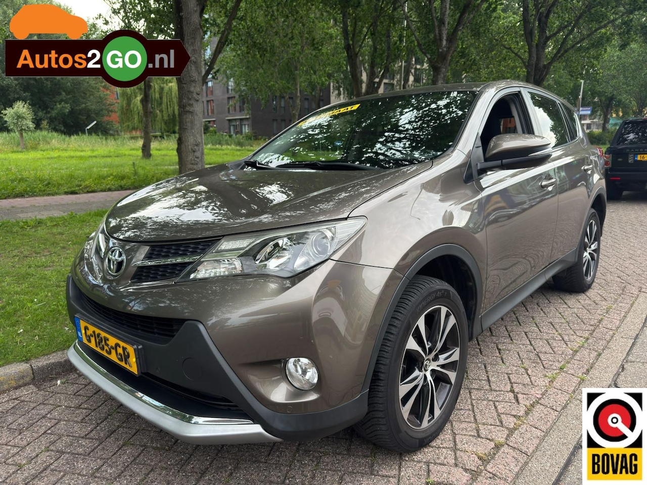 Toyota RAV4 - 2.0 Executive Business 4WD I Automaat I navi I camera I trekhaak I mooie auto I rijklaar I - AutoWereld.nl