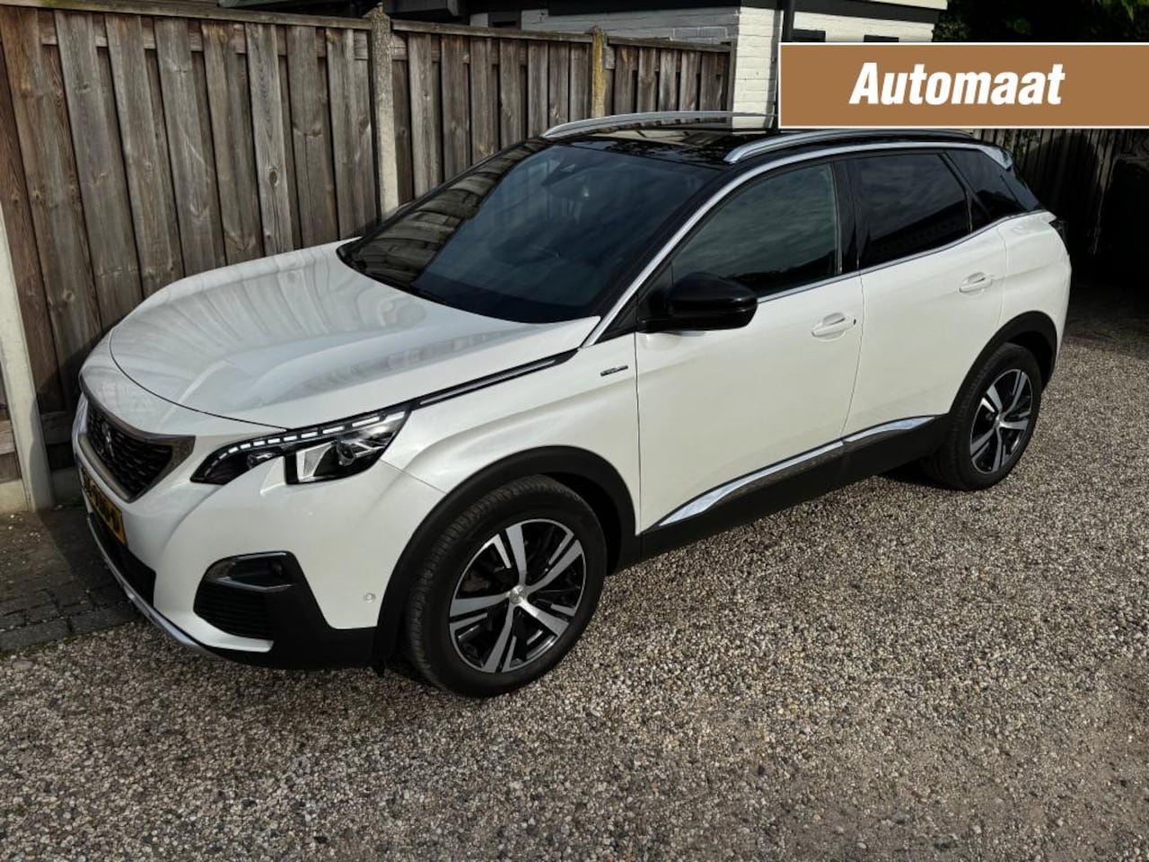Peugeot 3008 - 1.2 PURETECH ALLURE automaat,trekhaak,44000 km!! - AutoWereld.nl