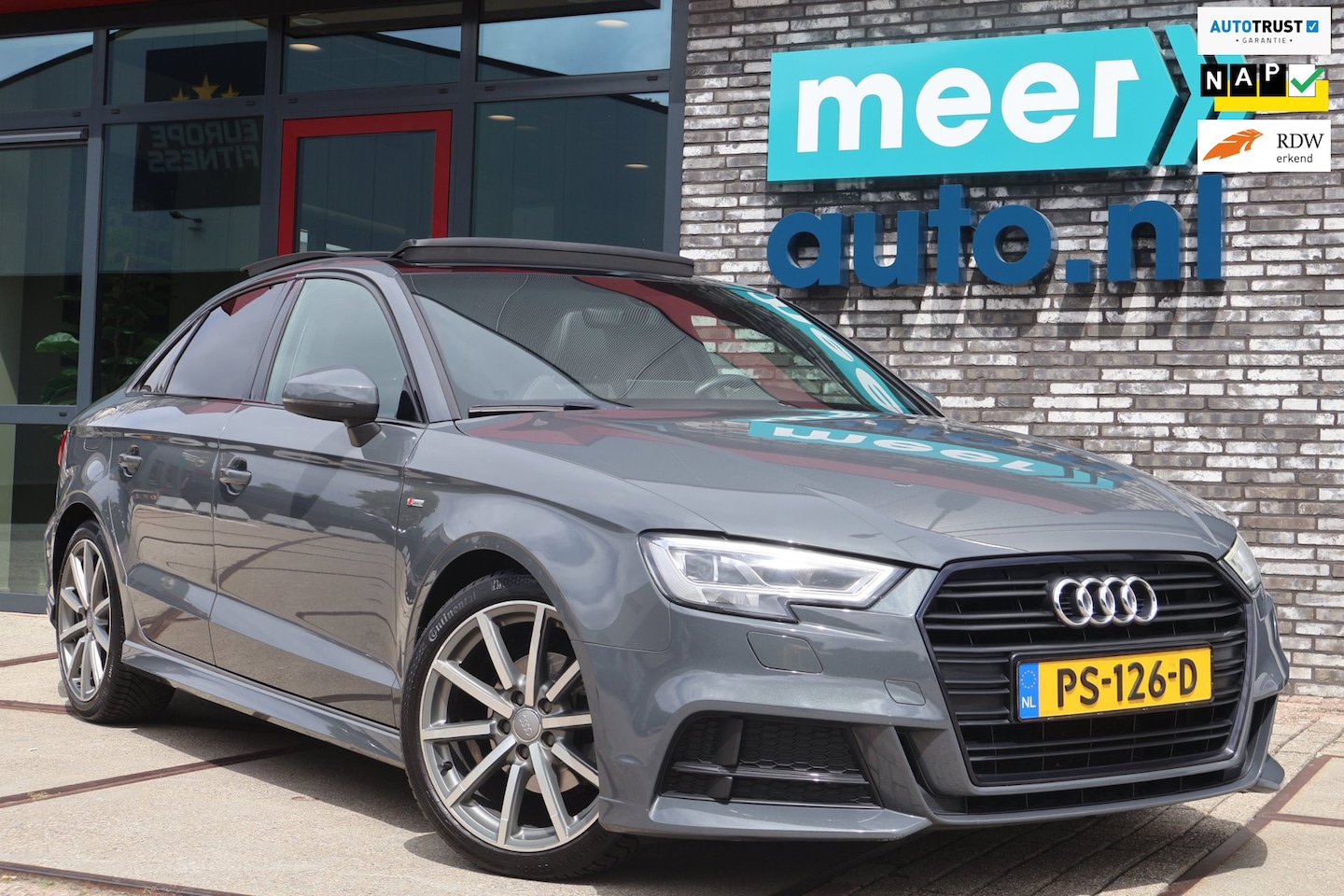 Audi A3 Limousine - 1.5 TFSI CoD 3x S-LINE VIRTUAL l PANO l ST-VERW l TREKHAAK l ORG.NL l DEALER OND l NAP - AutoWereld.nl