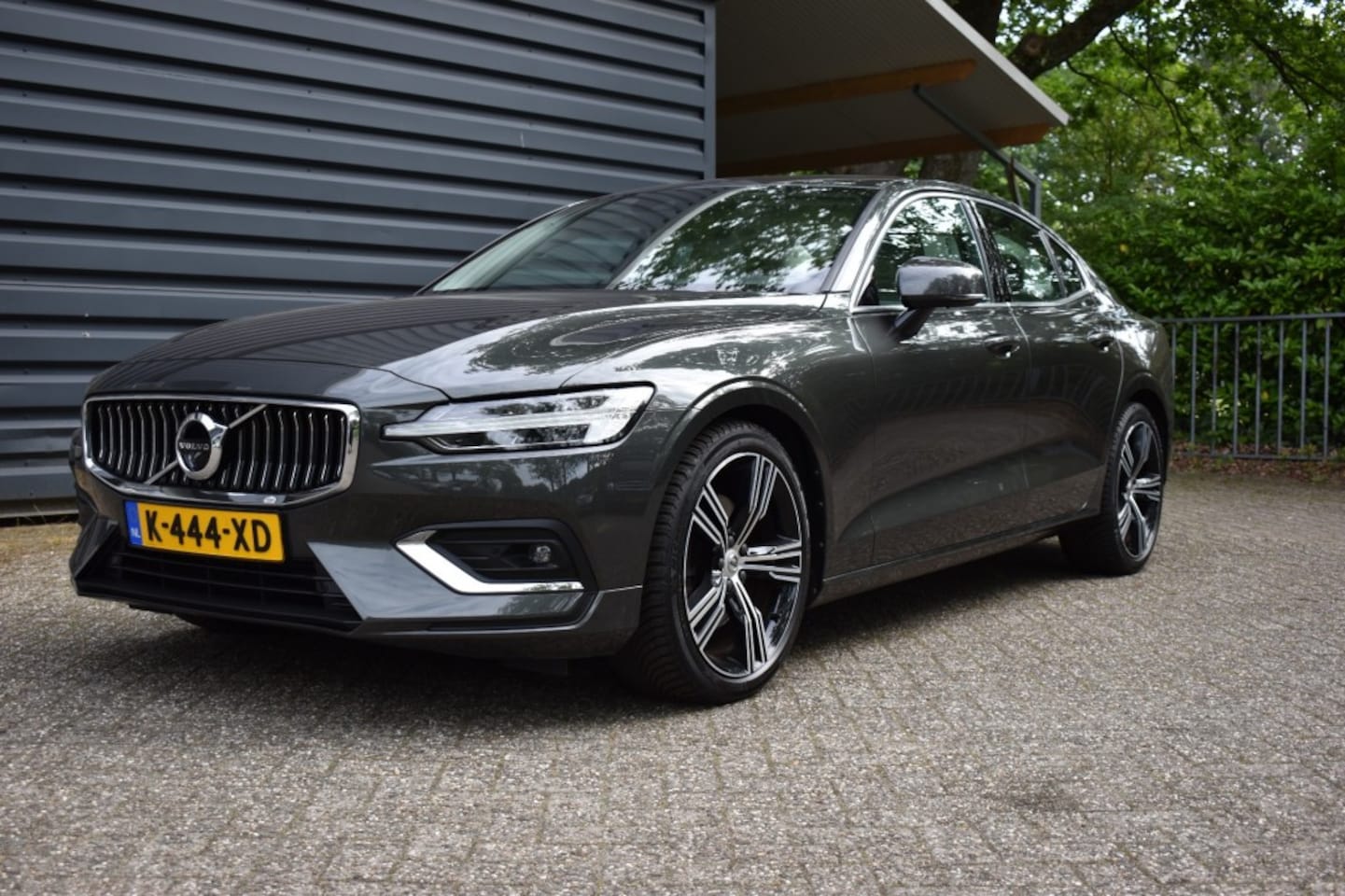 Volvo S60 - VOLVO S60 2.0 B3 INSCRIPTION! MILD HYBRIDE!! HEAD UP!! BLISS!!BJ 2021!!19 INCH!! PANODAK!! - AutoWereld.nl