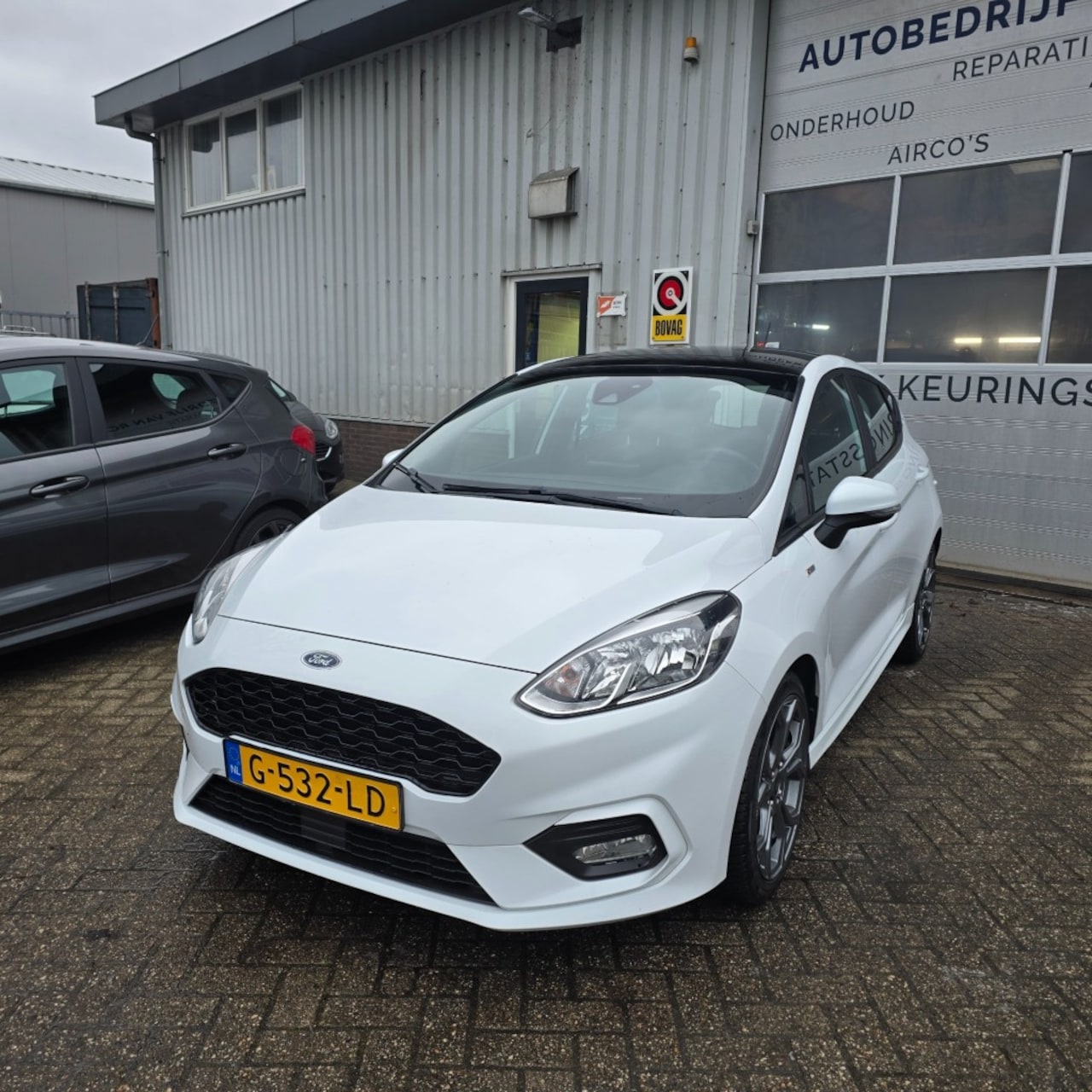 Ford Fiesta - 1.0 92KW ECOBOOST ST-LINE NIEUWE DISTRIBUTIERIEM - AutoWereld.nl