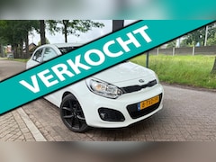 Kia Rio - 1.2 CVVT World Cup Edition 2014 AC