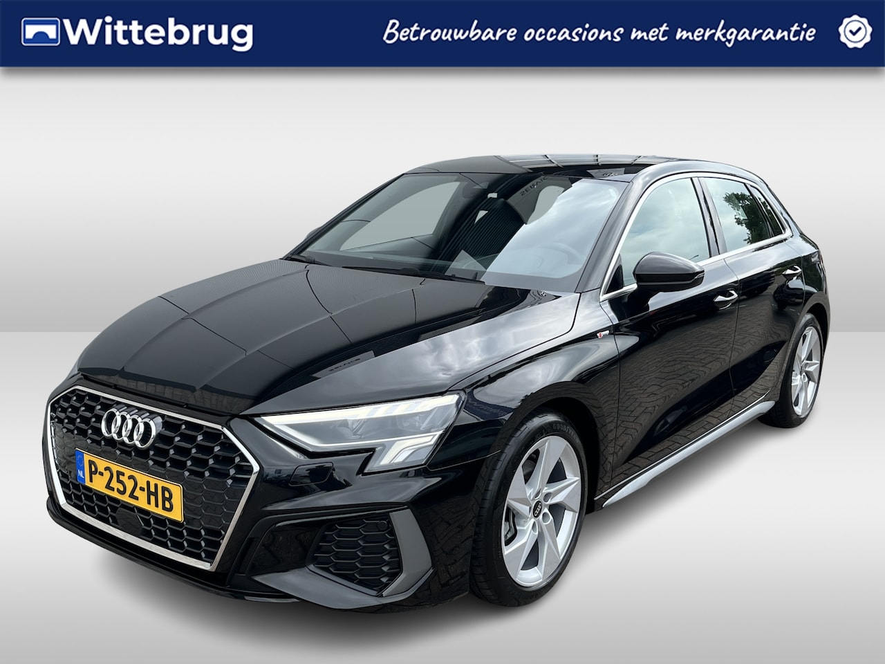 Audi A3 Sportback - 35 TFSI S-Line / AUTOMAAT/ 150 PK/ SMARTPHONE INTERFACE/ PARKEER SENSOREN V+A/ CRUISE CONT - AutoWereld.nl
