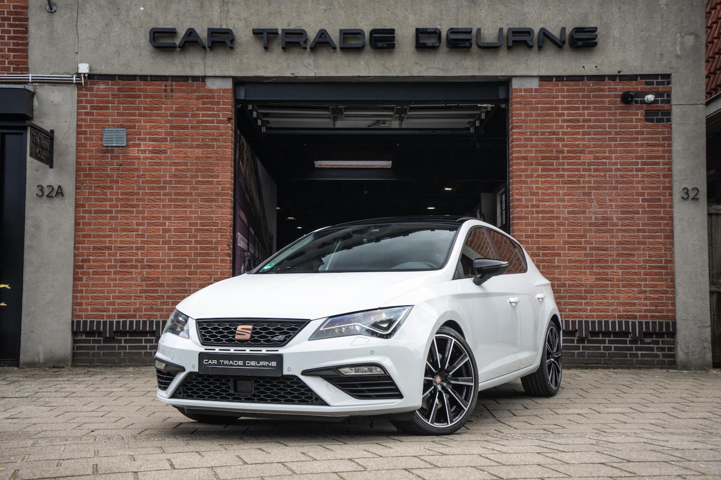 SEAT Leon - 2.0 TSI CUPRA Pano / DCC / Beats - AutoWereld.nl