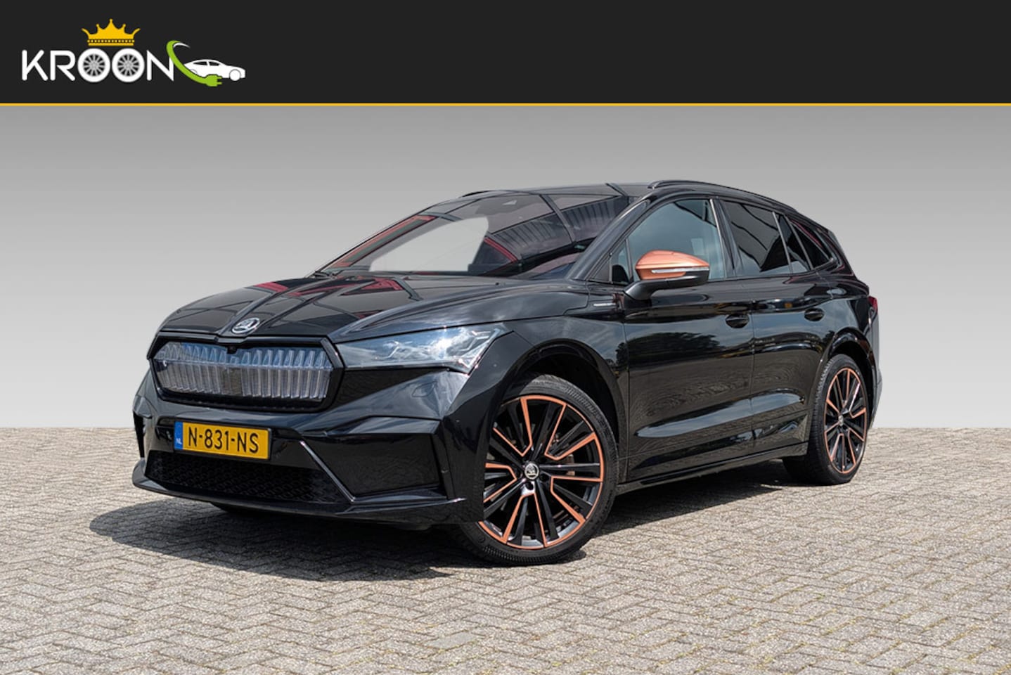 Skoda Enyaq iV - 80 Founders Edition Black SOH 91% 383/1895 Trekhaak Panoramadak - AutoWereld.nl