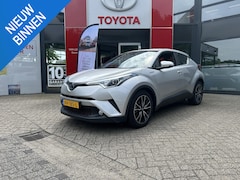 Toyota C-HR - 1.8 Hybrid Dynamic TREKHAAK ALL SEASON BANDEN LAGE KMSTAND