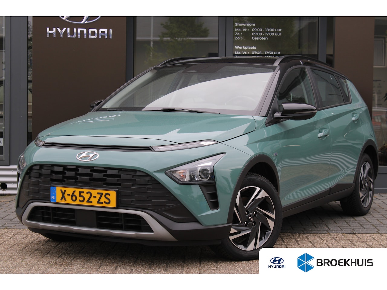 Hyundai Bayon - 1.0 T-GDI Comfort | Airco | Draadloze telefoonlader | Trekhaak - AutoWereld.nl