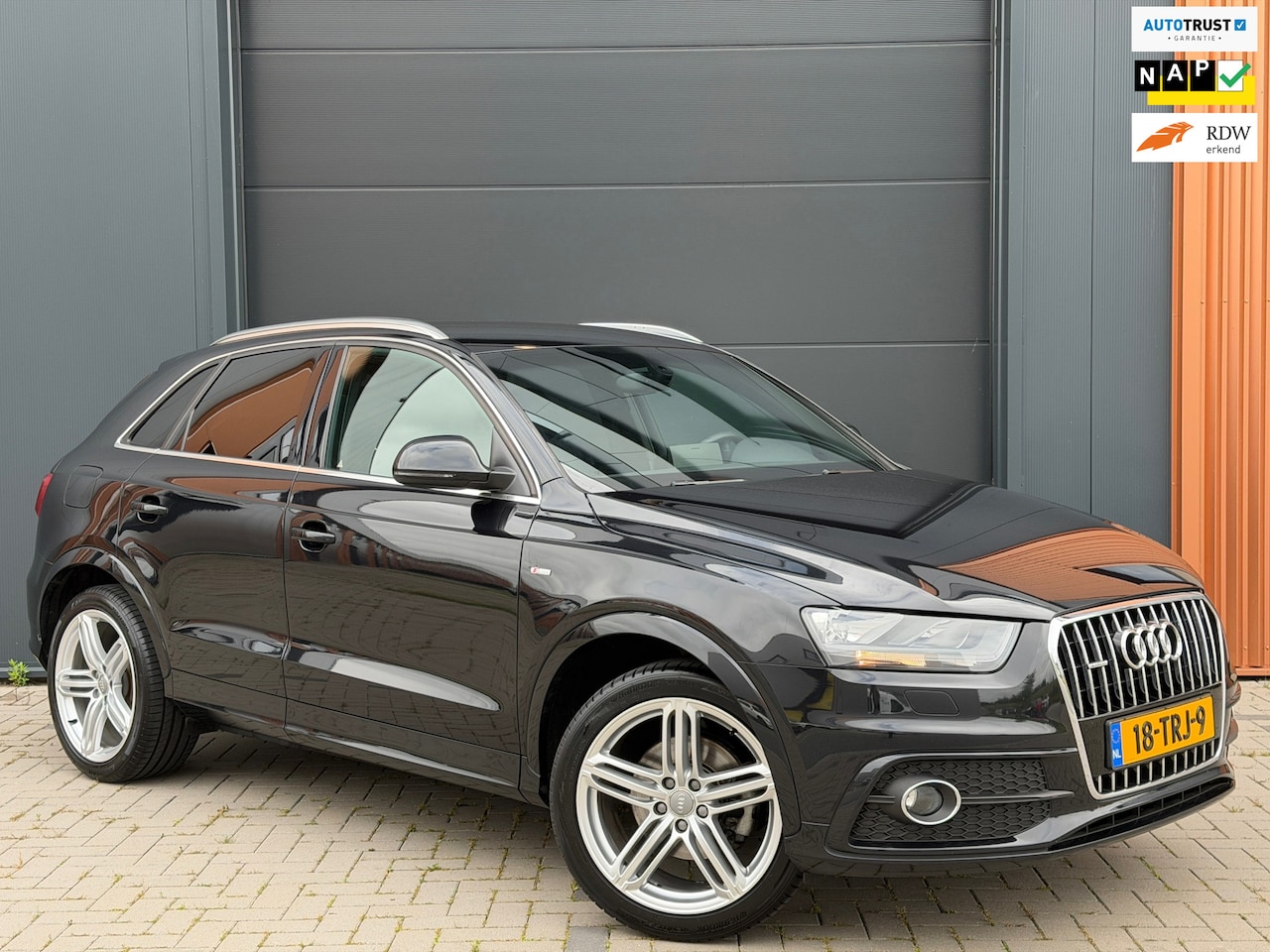 Audi Q3 - 2.0 TFSI quattro Pro Line|3x S-Line|Afneembare Trekhaak|Half Lederen Bekleding|Climate Con - AutoWereld.nl