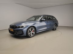 BMW 3-serie Touring - 330i xDrive | M-Sportpakket | LED | Leder | HUD | Trekhaak | Panoramadak | Sportstoelen |