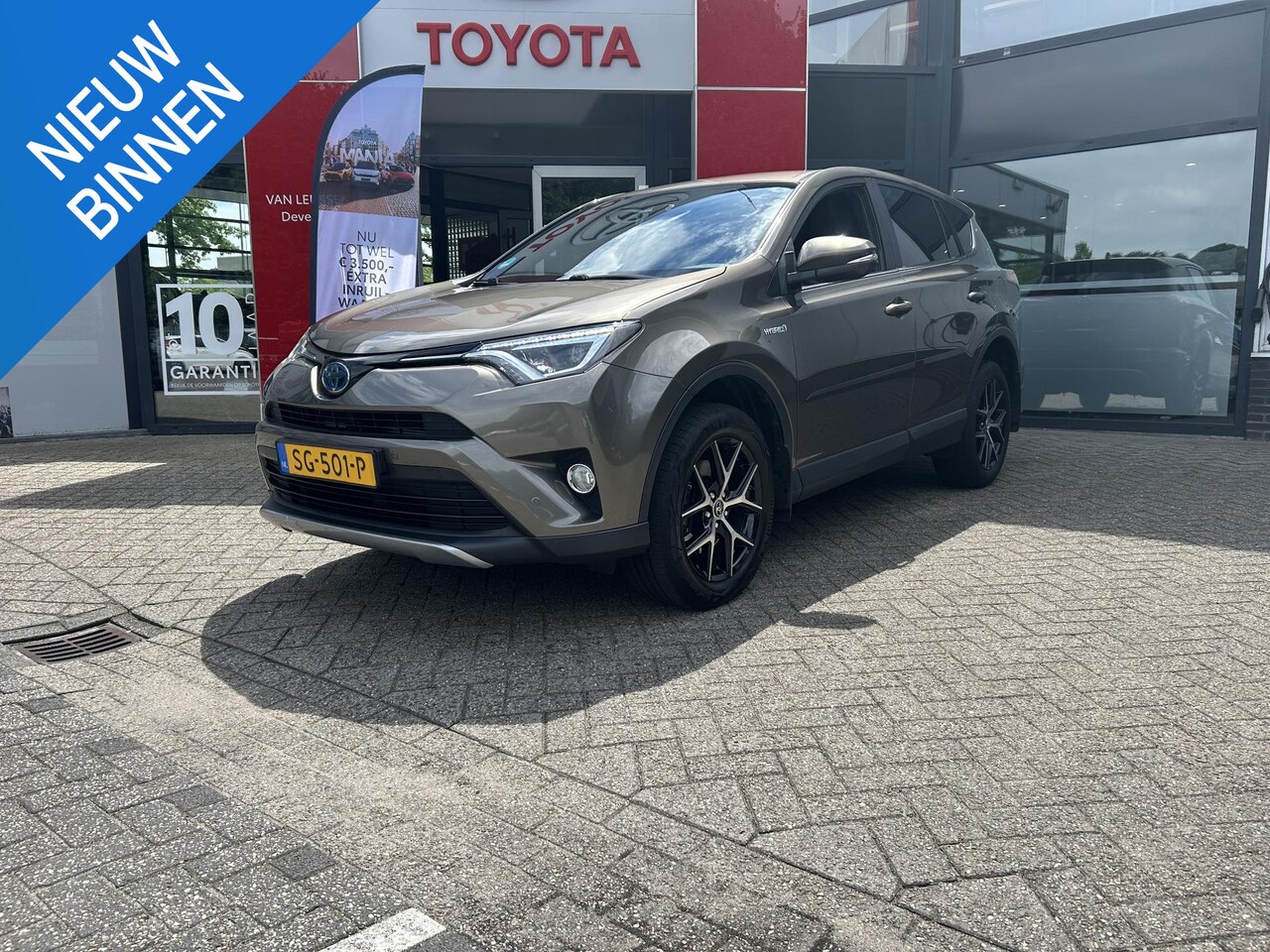 Toyota RAV4 - 2.5 Hybrid Style TREKHAAK - AutoWereld.nl