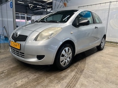 Toyota Yaris - 1.0 12V Vvt-i 3DR 2006 AIRCO/ APK
