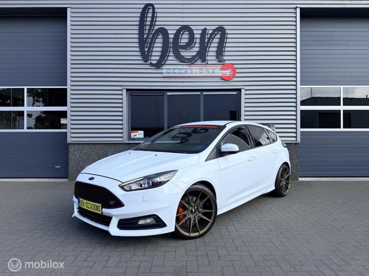 Ford Focus - 2.0 ST 250PK UNIEK TOPSTAAT!!! - AutoWereld.nl