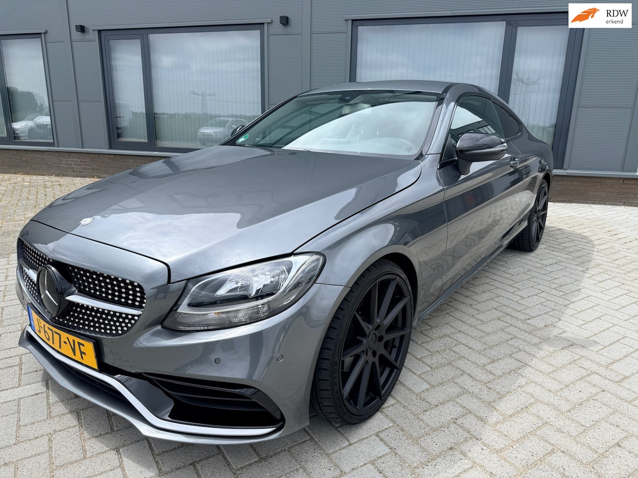 Mercedes-Benz C-klasse Coupé - 180|AMG|Automaat|20 inch|Stoelverwarming|Apk| - AutoWereld.nl