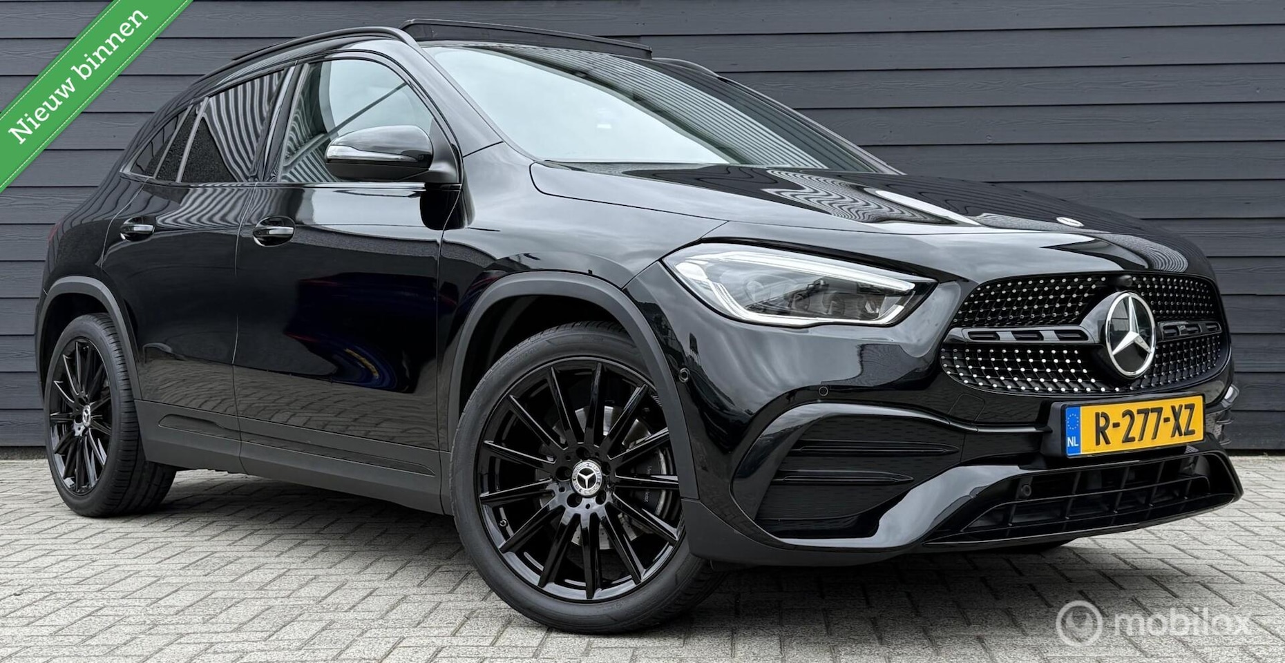Mercedes-Benz GLA-Klasse - 200 AMG Line Black Pano.dak/Burmester/Carbon - AutoWereld.nl