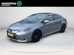 Toyota Corolla - 1.8 Hybrid First Edition | Trekhaak | Navigatie | Apple CarPlay/Android auto | Achteruitri