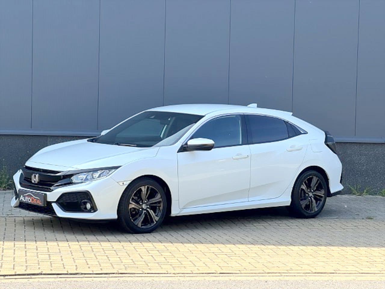 Honda Civic - 1.0 i-VTEC Elegance Leer - AutoWereld.nl