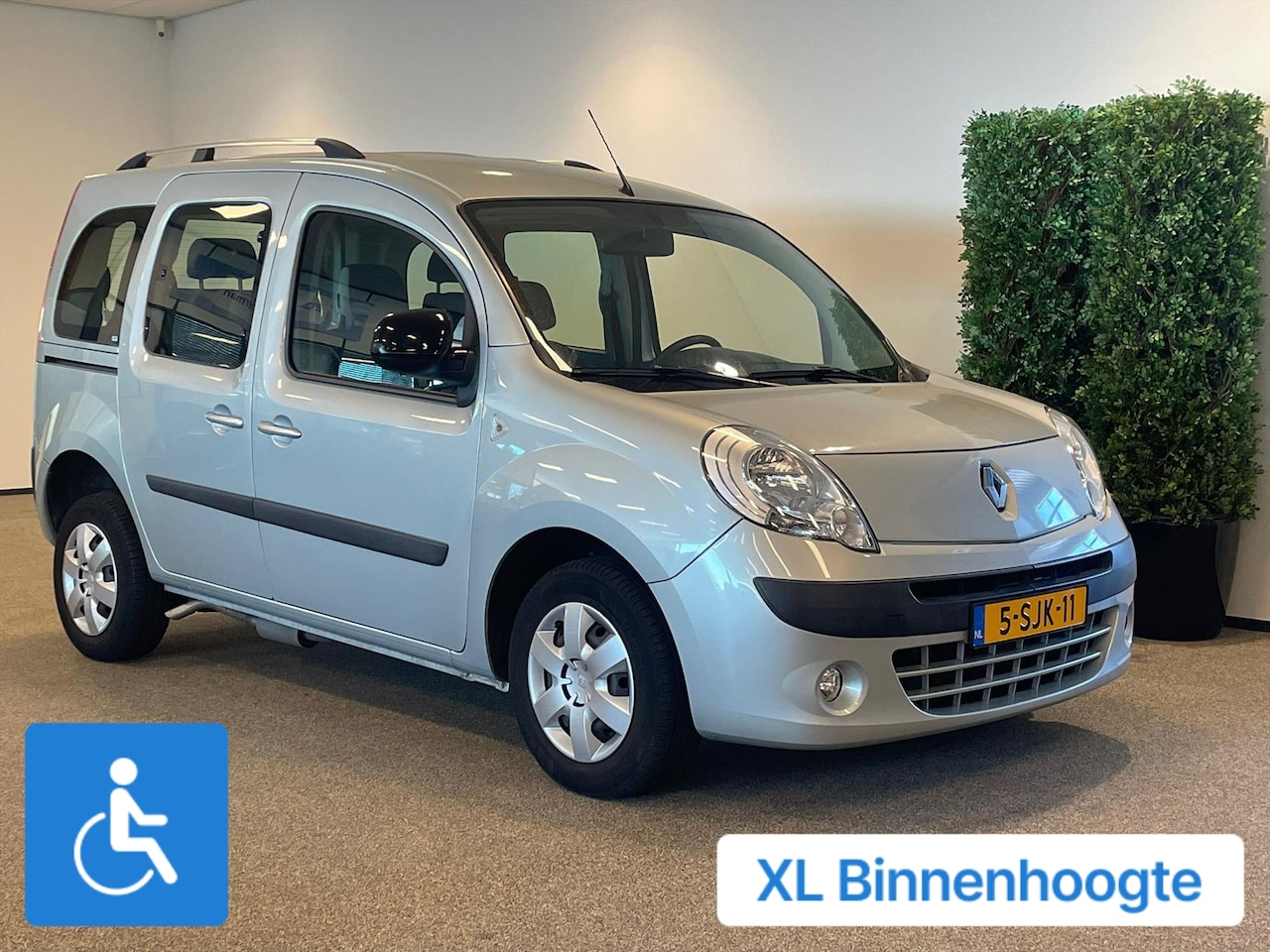 Renault Kangoo - Rolstoelauto XXL-Ombouw 150 cm rolstoel auto 4+1 - AutoWereld.nl