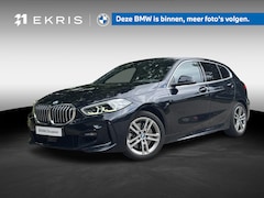 BMW 1-serie - 120i | Model M Sport | Executive | 17 inch LM Dubbelspaak M | Extra getint glas | HiFi Sys