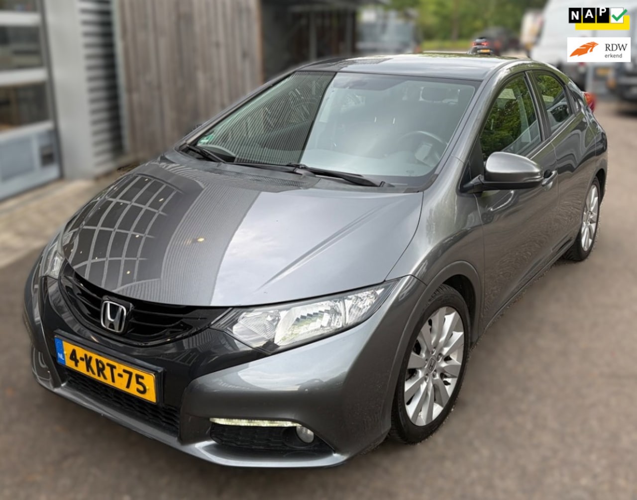 Honda Civic - 1.4 Sport NL Auto - Navigatie - Cruise - Camera -Netjes Onderhouden - AutoWereld.nl