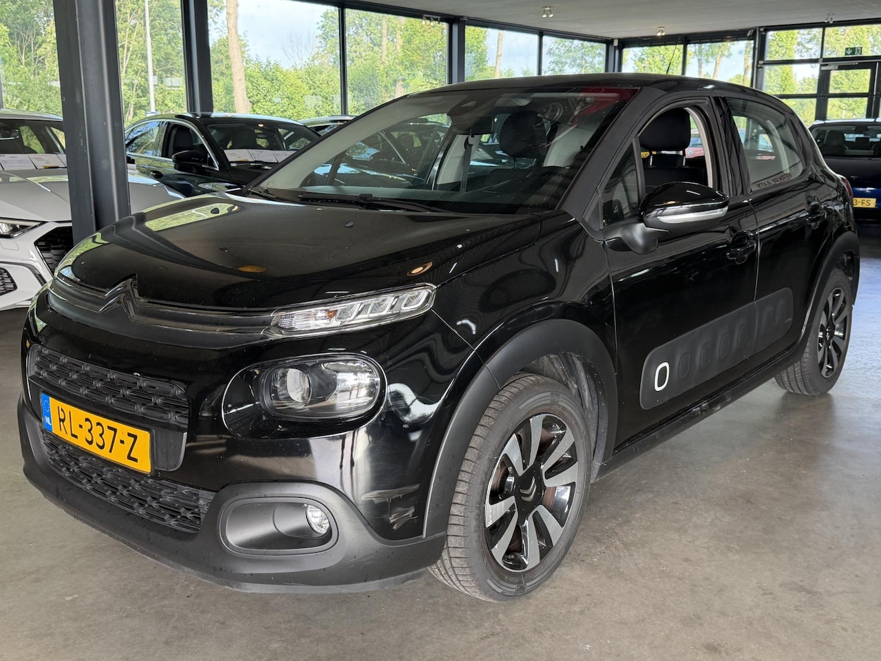 Citroën C3 - 1.2 PureTech Shine 1.2 PureTech Shine - AutoWereld.nl