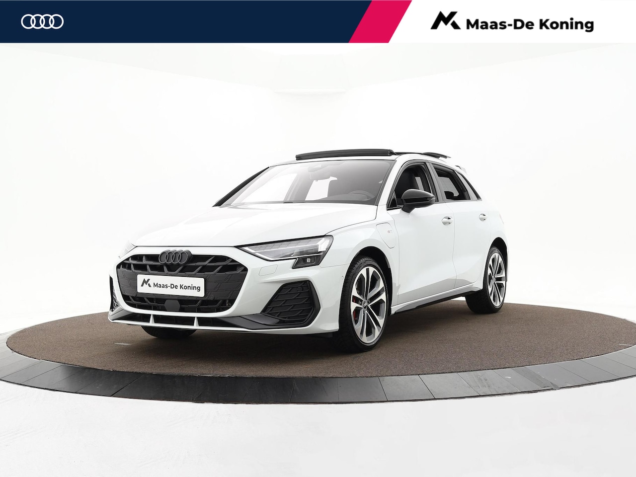 Audi A3 Sportback - 45 TFSIe 272pk S-tronic S edition Competition · Panoramadak · Camera · Carbon Achterspoile - AutoWereld.nl