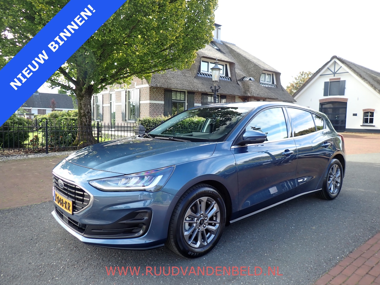 Ford Focus - 1.0 EcoBoost Hybrid ST-LINE / CAMERA / TREKHAAK / STOEL + STUURVERWARMING - AutoWereld.nl