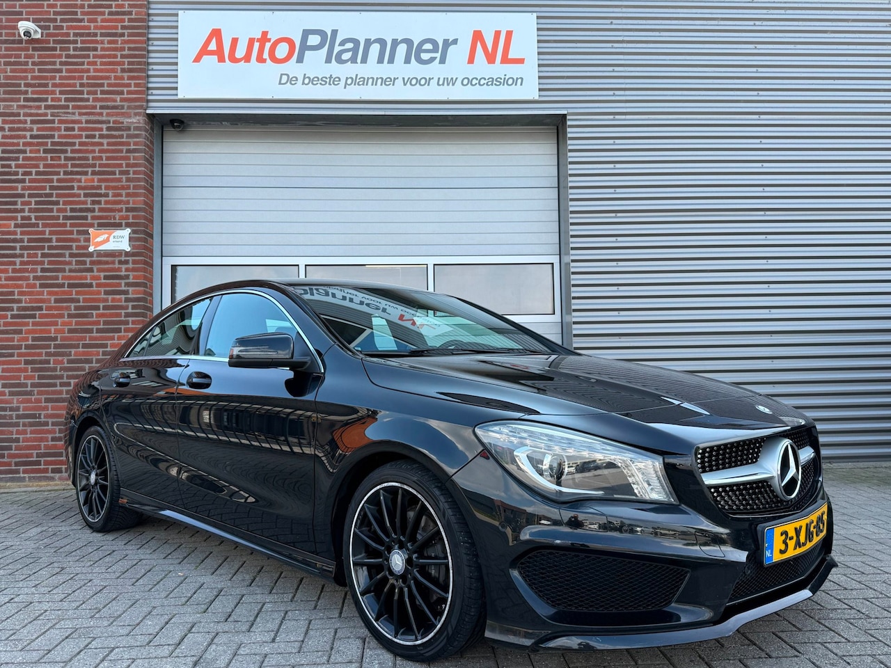 Mercedes-Benz CLA-Klasse - 180 CDI AMG Line! Alcantara! Navi! - AutoWereld.nl