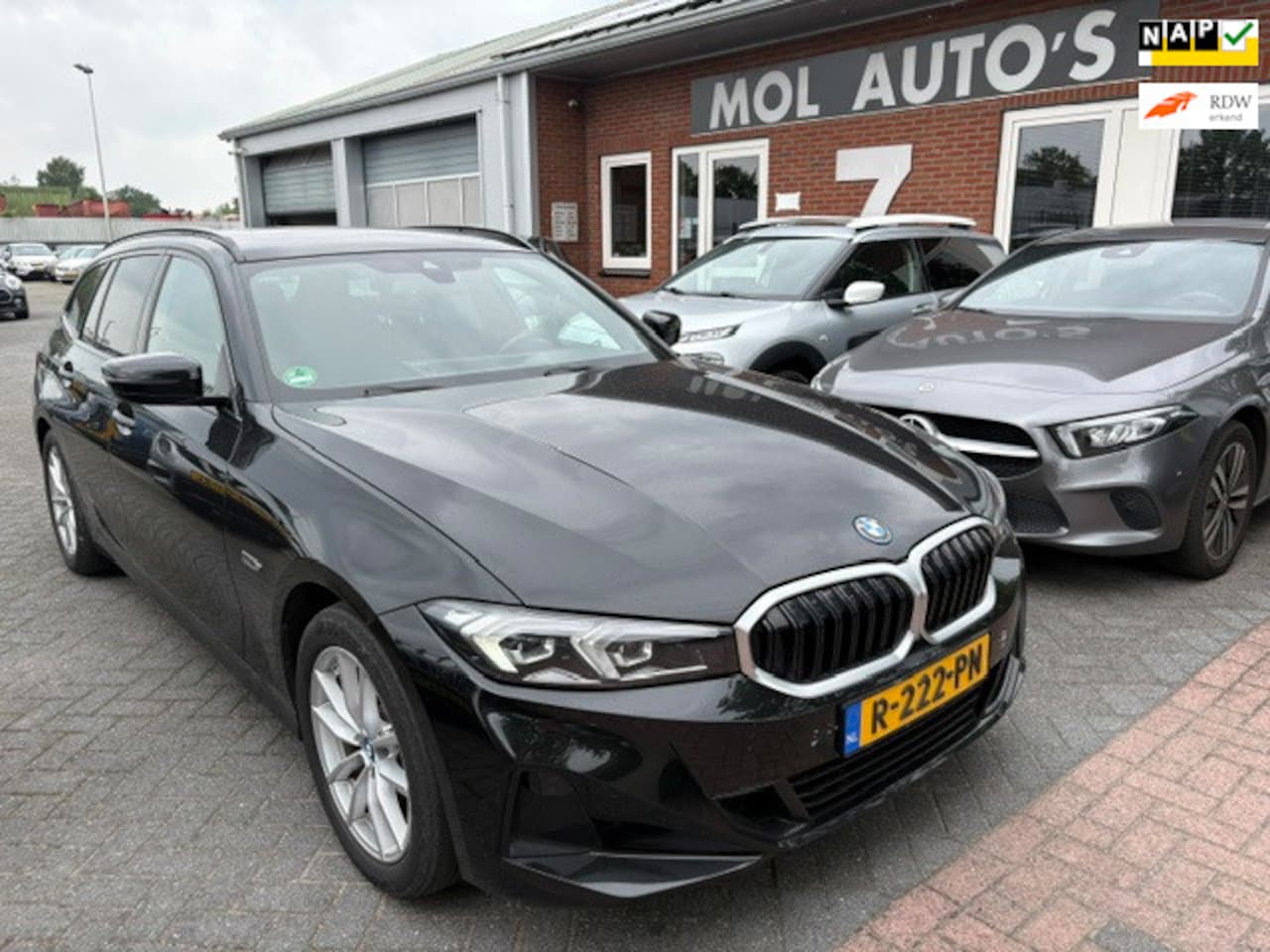 BMW 3-serie Touring - 330e Aut LCI Curved display - AutoWereld.nl