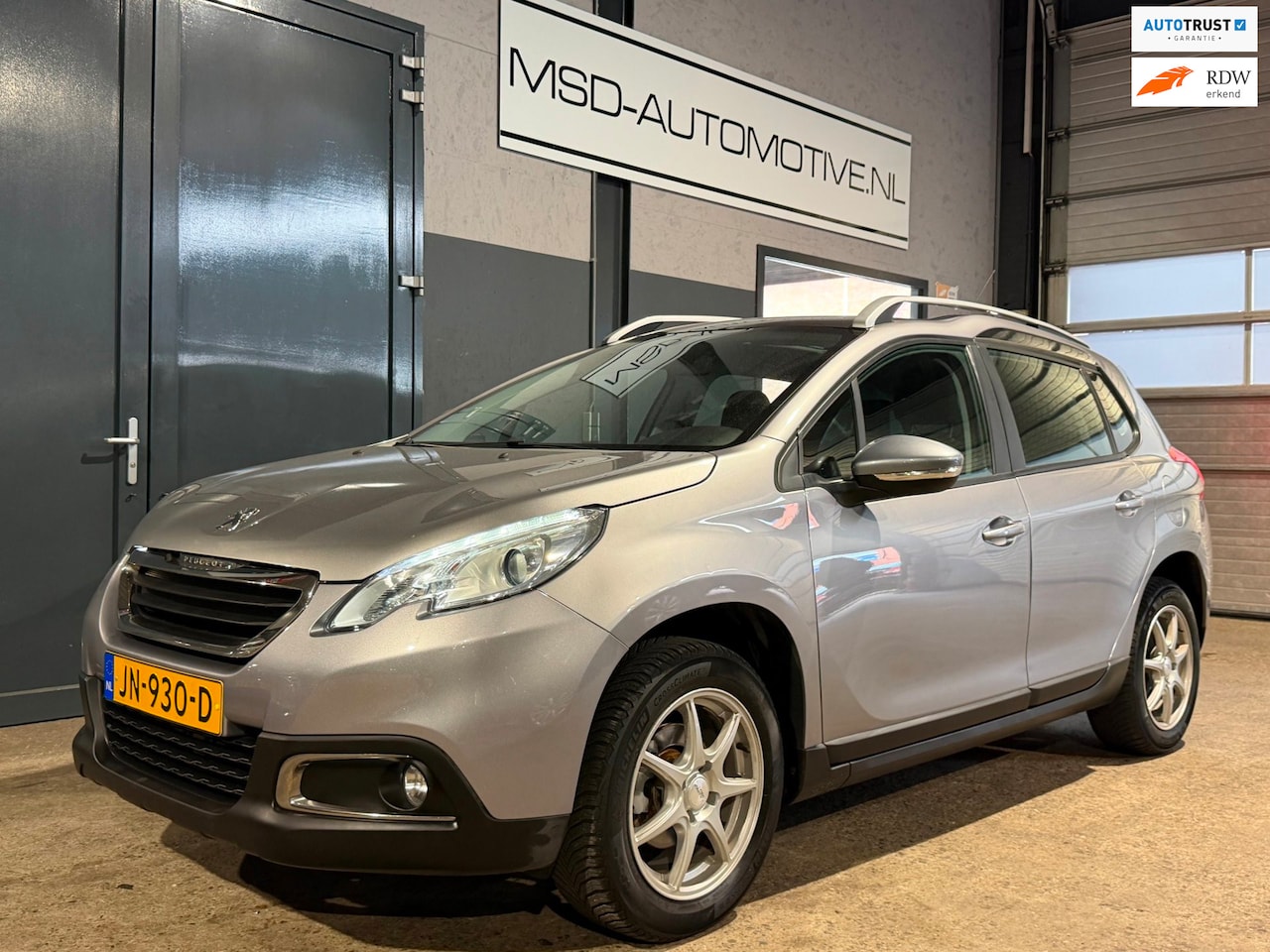 Peugeot 2008 - 1.2 PureTech Active AUTOMAAT|NAP|PANORAMA! - AutoWereld.nl