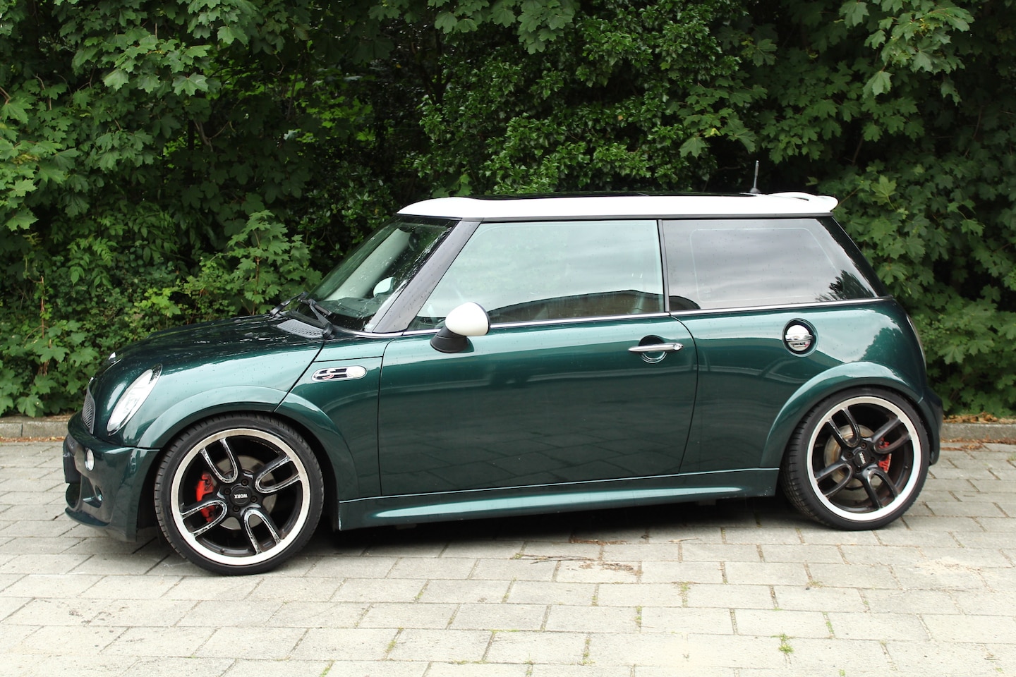 MINI 3-Deurs - 1.6 Cooper S Leer open/glazen dak cruise clima super leuke auto!! - AutoWereld.nl
