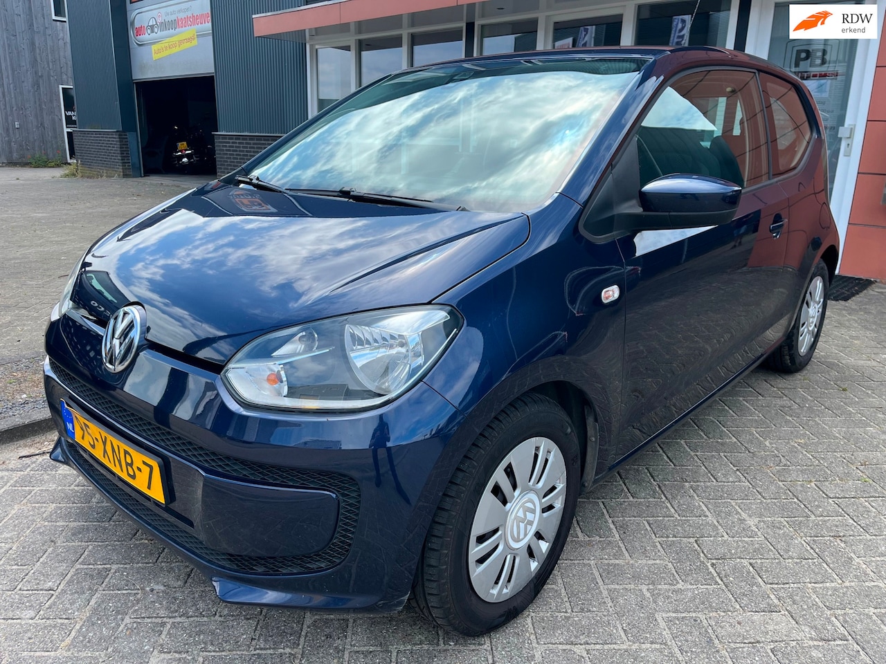Volkswagen Up! - 1.0 move up! BlueMotion airco - AutoWereld.nl