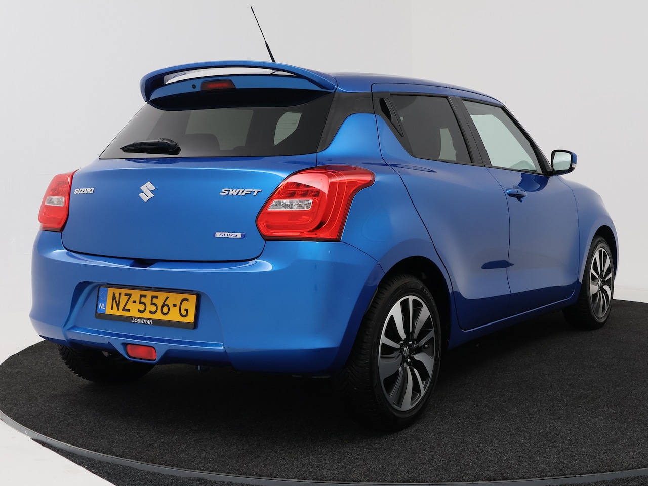 Suzuki Swift - 1.0 Stijl Smart Hybrid 1.0 Stijl Smart Hybrid - AutoWereld.nl