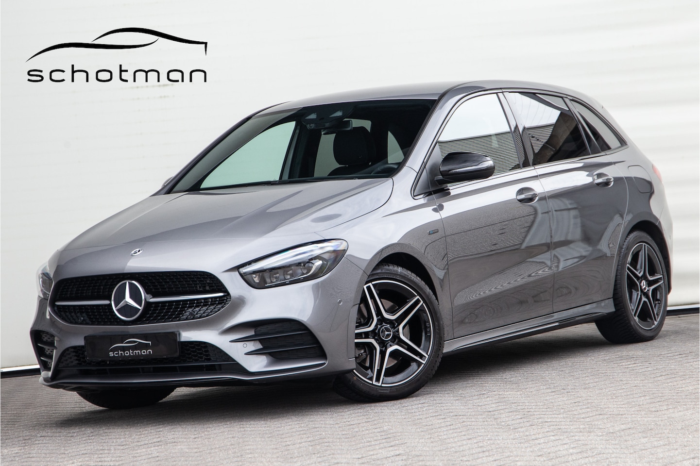 Mercedes-Benz B-klasse - 250 e AMG Night Edition, Widescreen, Trekhaak, Camera, Hybride - AutoWereld.nl