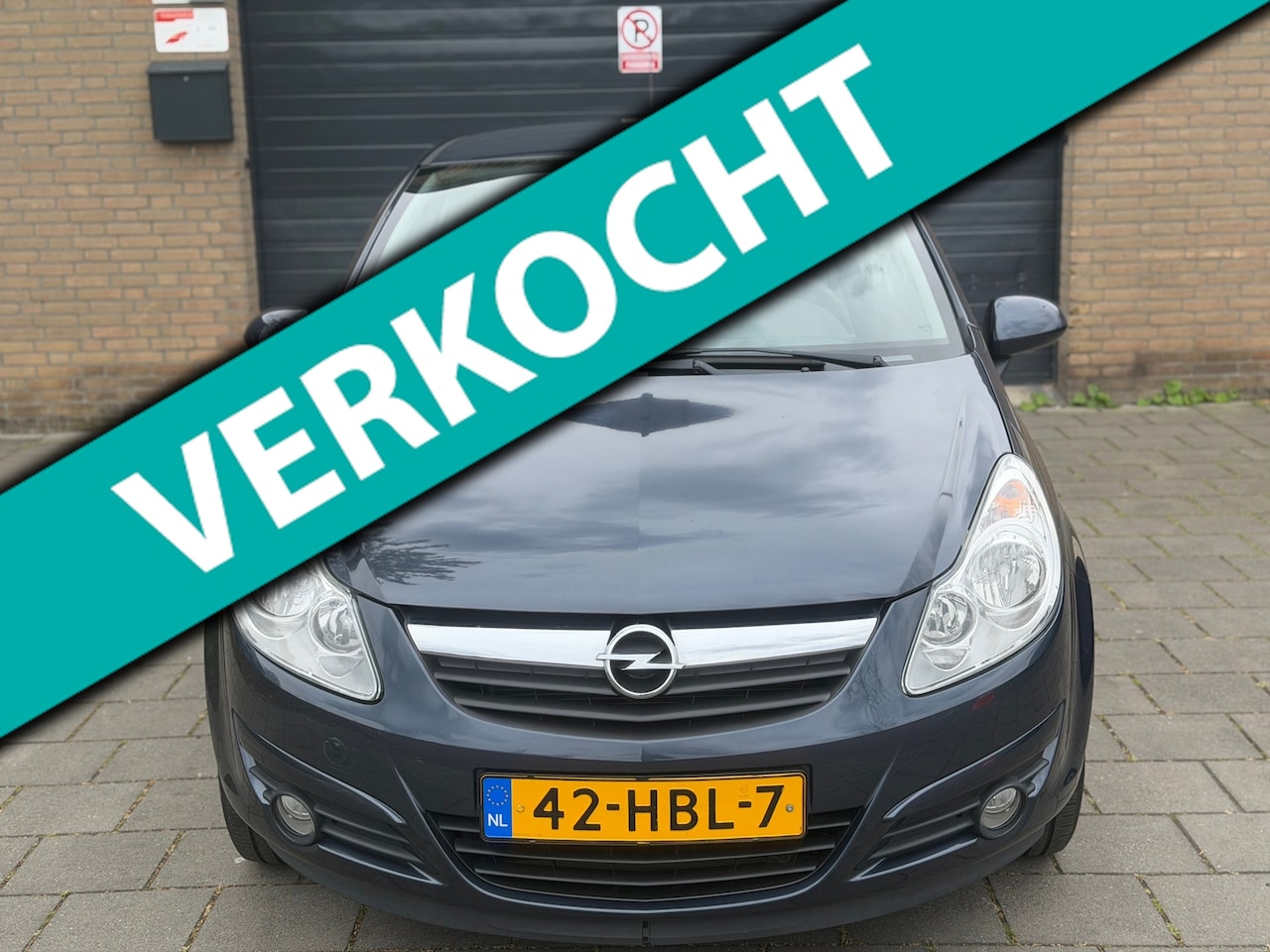 Opel Corsa - 1.2-16V Business Airco Apk Cruise Control Lage kilometerstand - AutoWereld.nl