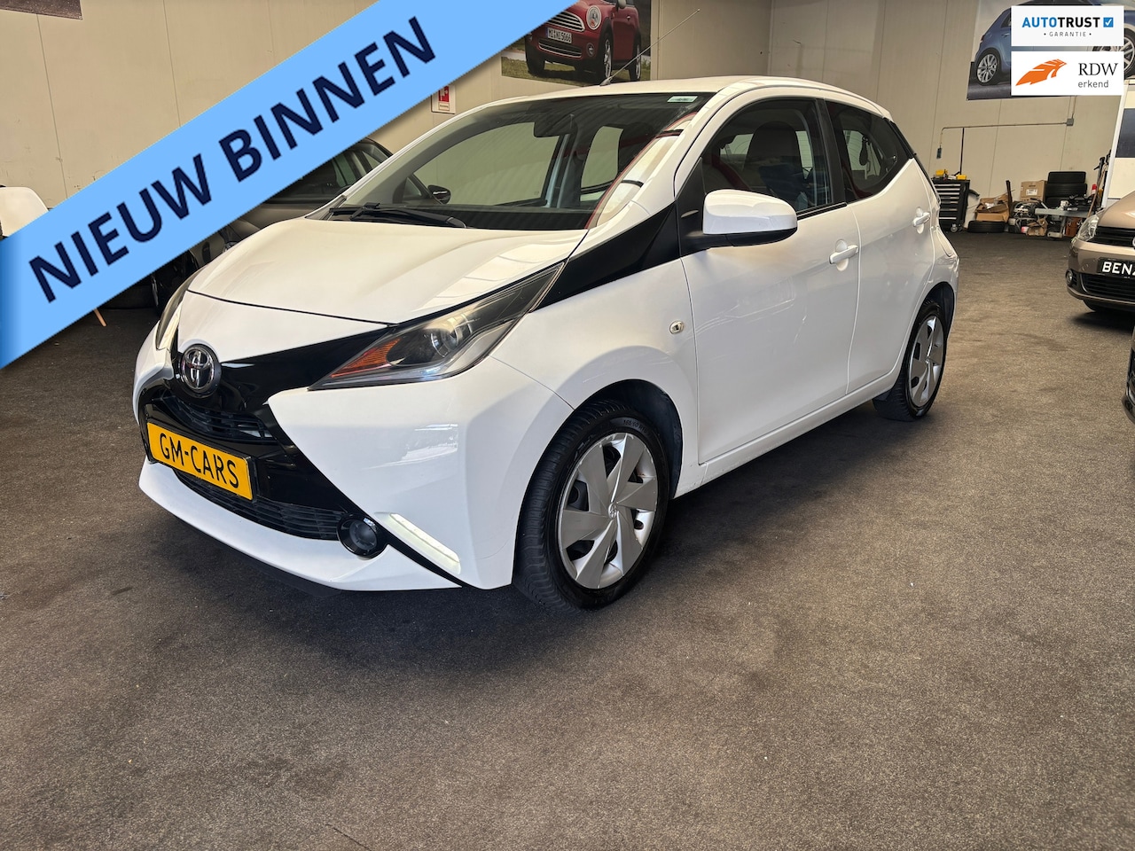 Toyota Aygo - 1.0 VVT-i x-cite CRUISCONTROL &BLUETOOTH & AIRCO - AutoWereld.nl
