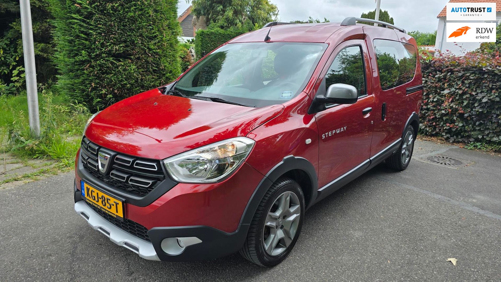 Dacia Dokker - 1.3 TCe Stepway ** 6 BAK **131 PK** Navigatie**Trekhaak**Stoel Verwarming**Nw APK** NETTE - AutoWereld.nl