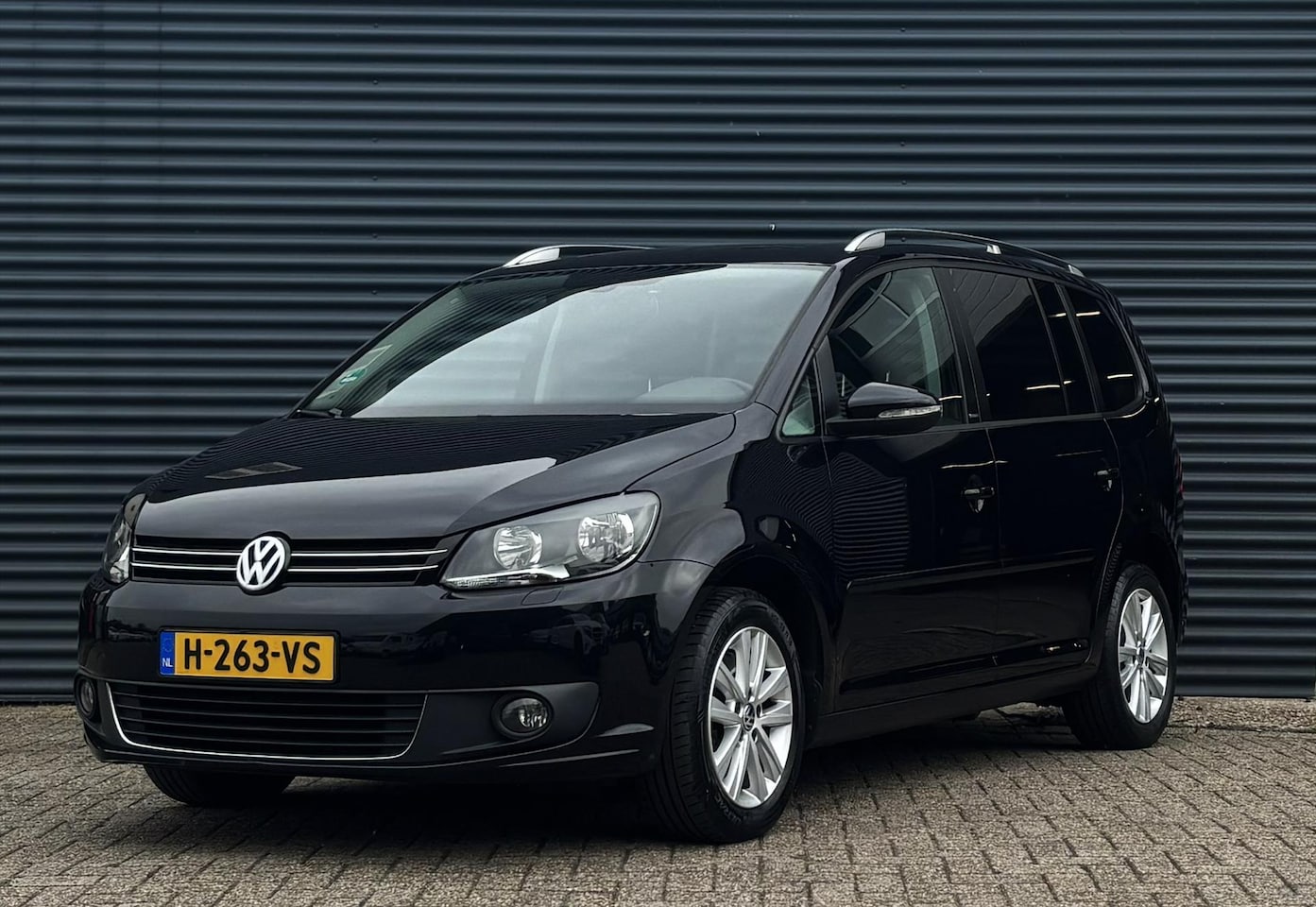 Volkswagen Touran - 2.0 TDI 140pk DSG STYLE - AutoWereld.nl
