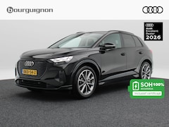 Audi Q4 e-tron - 40 S Edition 63 kWh 204 Pk | Trekhaak | Stoelverwarming | Adaptive Cruise | Camera | CarPl