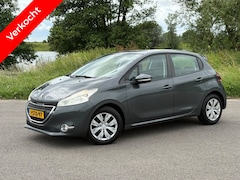 Peugeot 208 - 1.2 AUTOMAAT Distributie VV Trekhaak Navi Sensoren