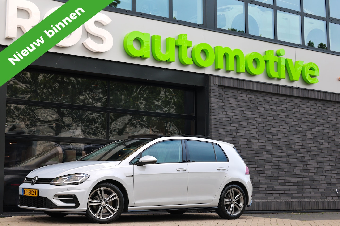 Volkswagen Golf - 1.4 TSI Highline | NAP | PANO | R-LINE | ACC | DIGITAL | LED | DEALER ONDH | KEYLESS | - AutoWereld.nl