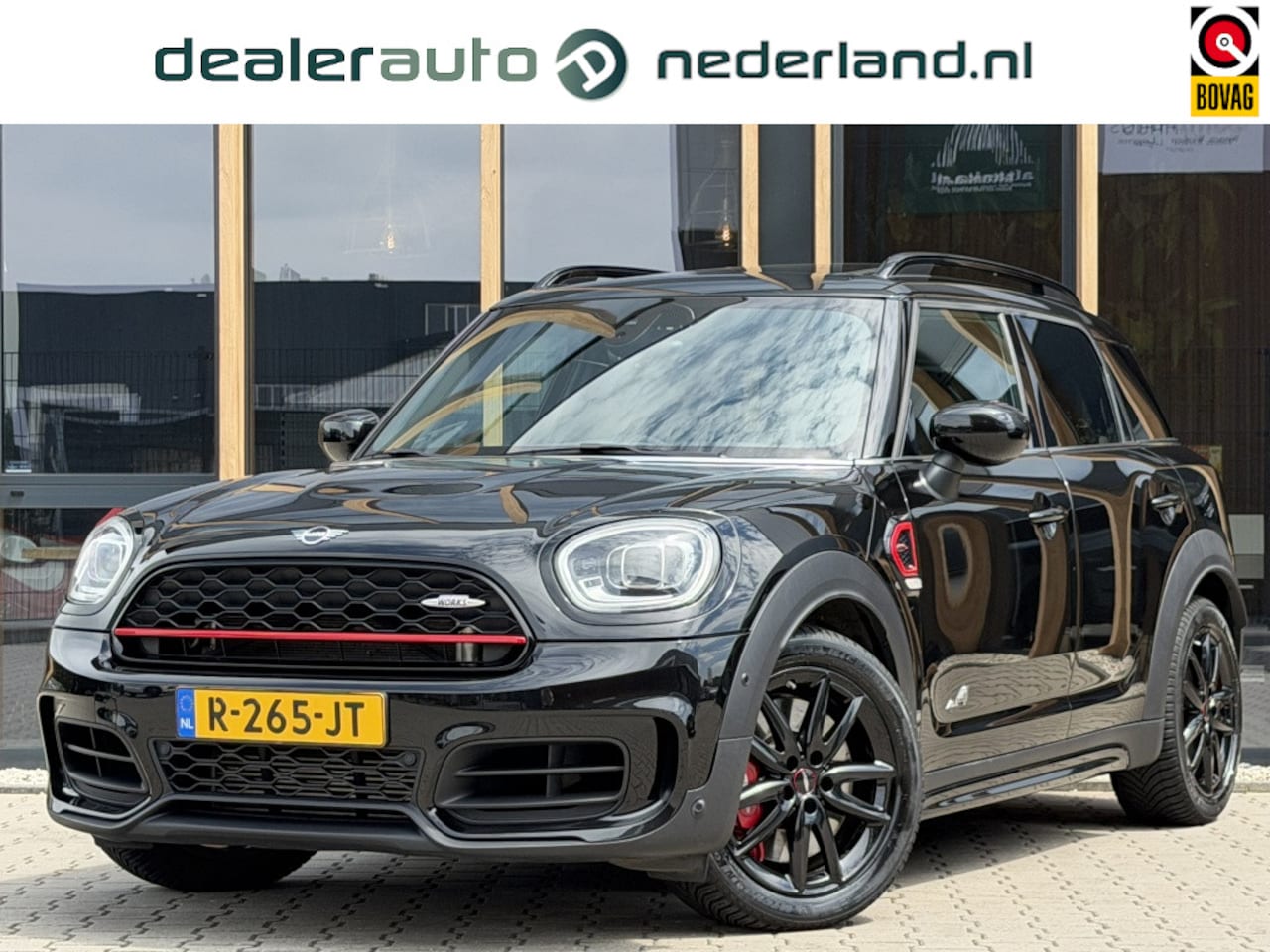 MINI Countryman - 2.0 JCW ALL4 306pk | Panorama dak | harman&kardon | keyless | V - AutoWereld.nl